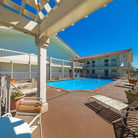 Motel 6-Dallas, Tx - Farmers Branch Buitenkant foto