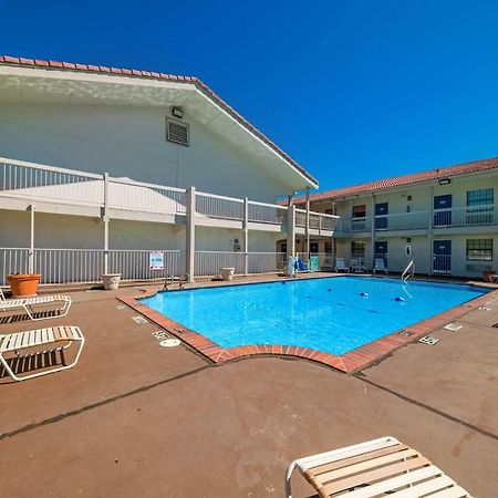 Motel 6-Dallas, Tx - Farmers Branch Buitenkant foto