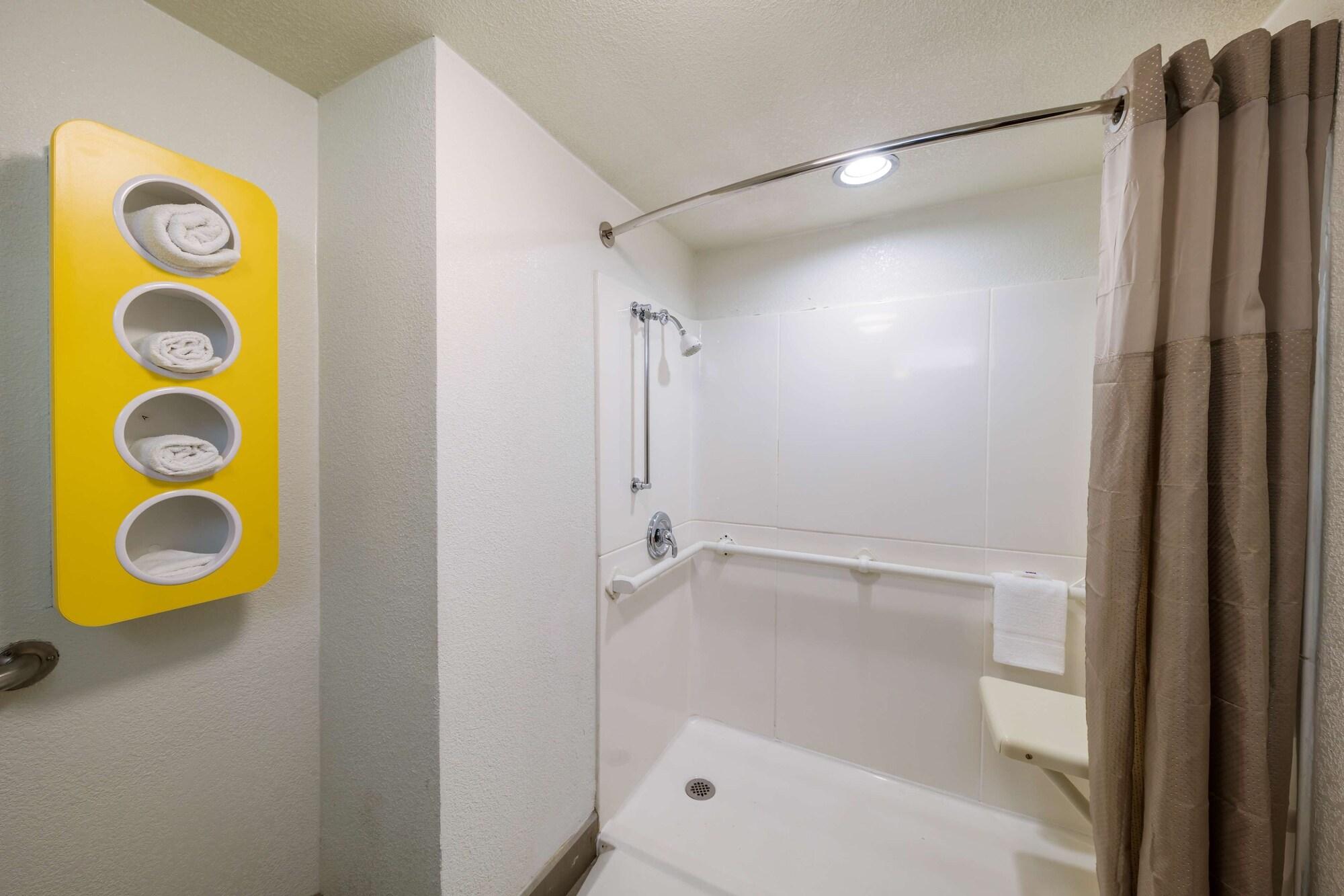 Motel 6-Dallas, Tx - Farmers Branch Buitenkant foto