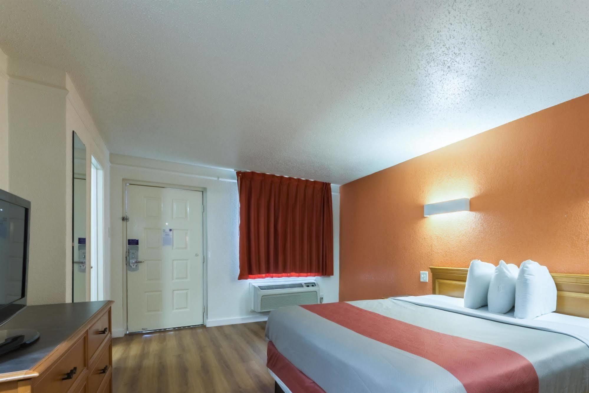 Motel 6-Dallas, Tx - Farmers Branch Buitenkant foto