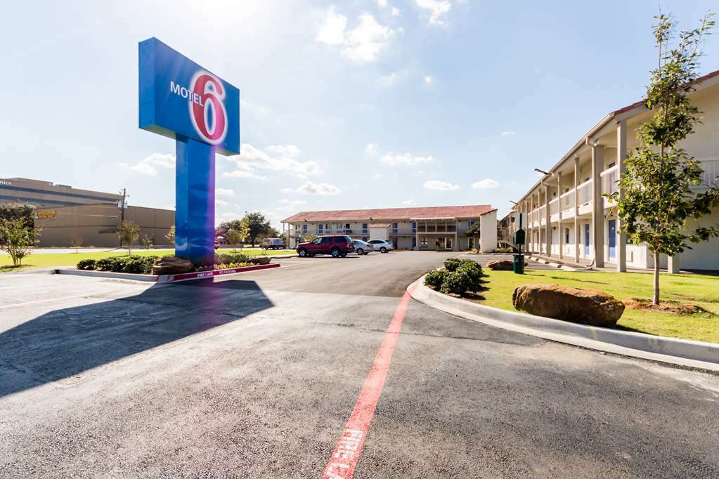 Motel 6-Dallas, Tx - Farmers Branch Buitenkant foto