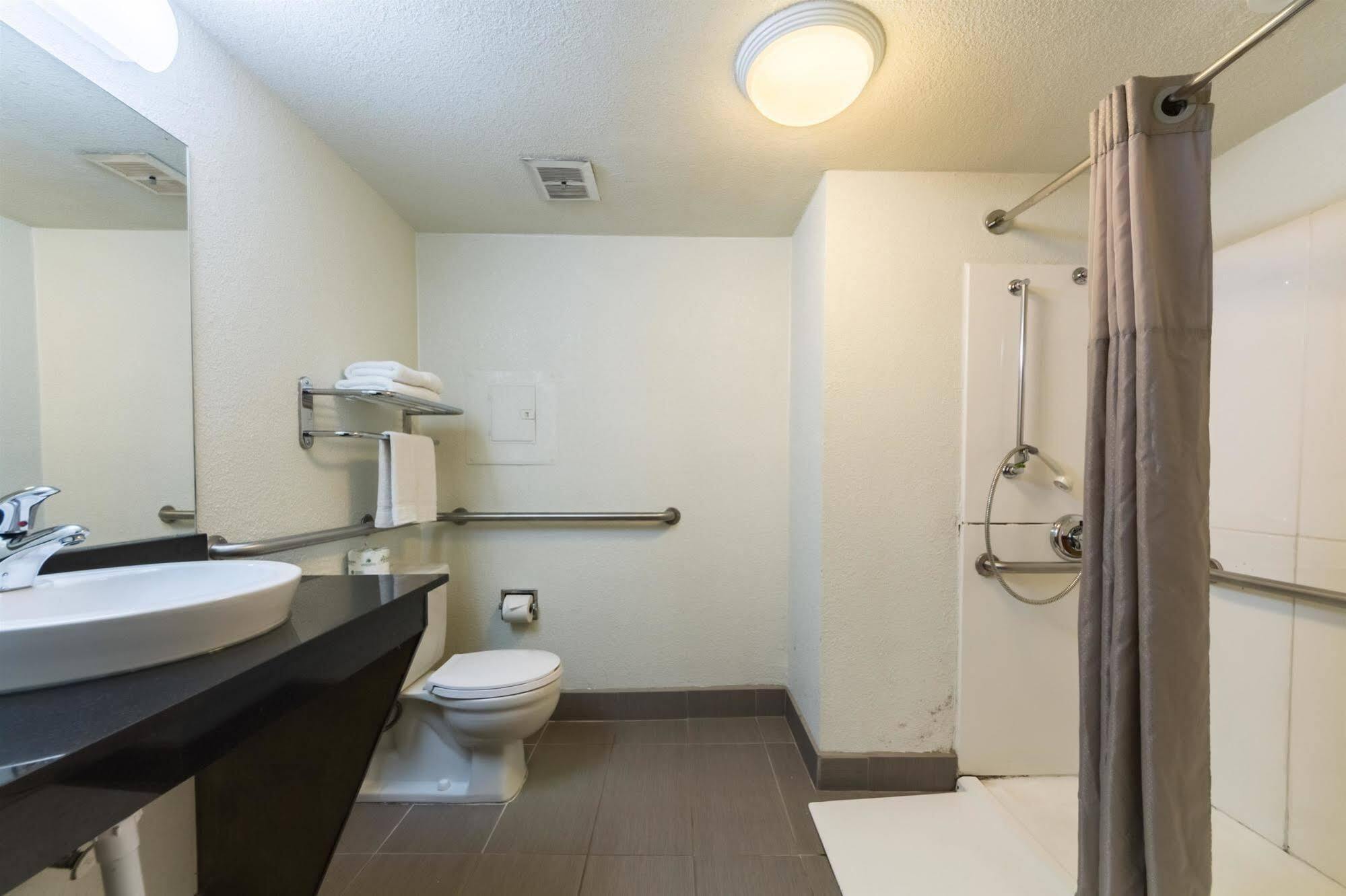 Motel 6-Dallas, Tx - Farmers Branch Buitenkant foto