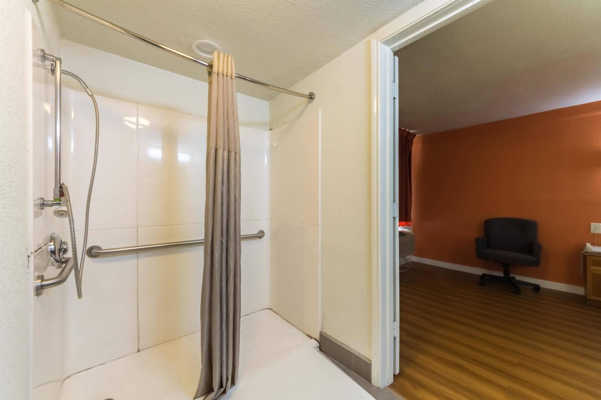 Motel 6-Dallas, Tx - Farmers Branch Buitenkant foto